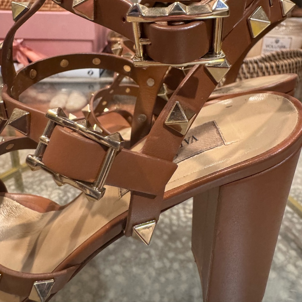 Valentino Garavani 90mm Rockstud Caged T-Strap Leather Sandals Brown 8.5 - Picture 10 of 16